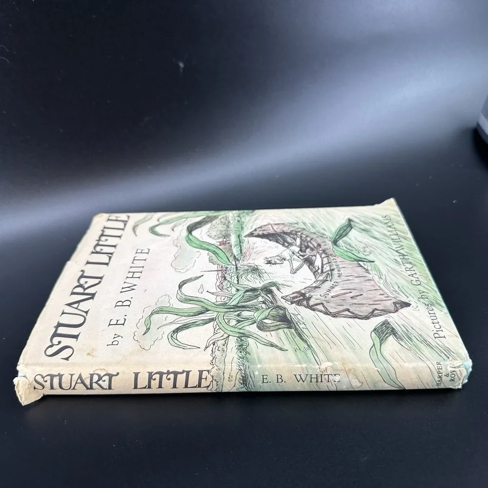 Stuart Little‎ 1945 White E. B. First Edition Early Printing with Dust Jacket